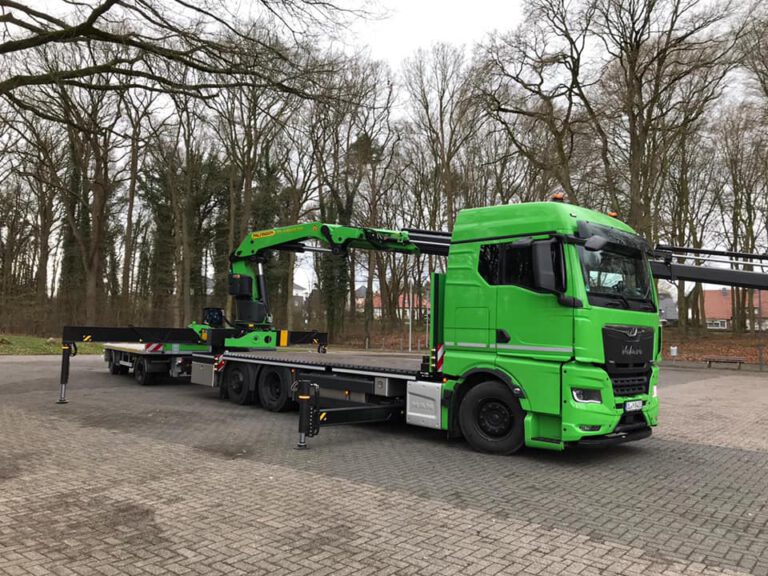 Ladekranaufbau - PK53002SH - Hängerzug mit Kran velsycon